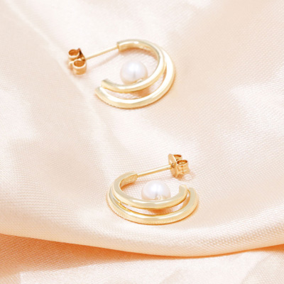 pearls stud earrings for girls
