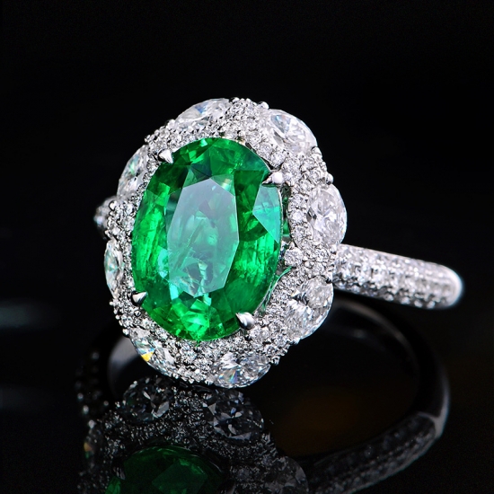 Women Jewelry Emerald Cluster Ring