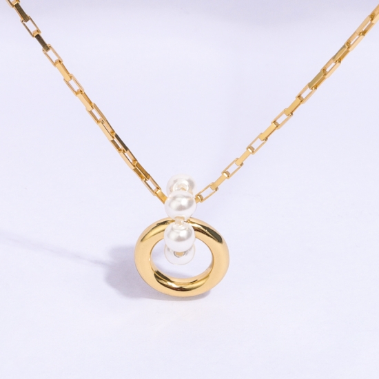 pearl circle link chain necklace