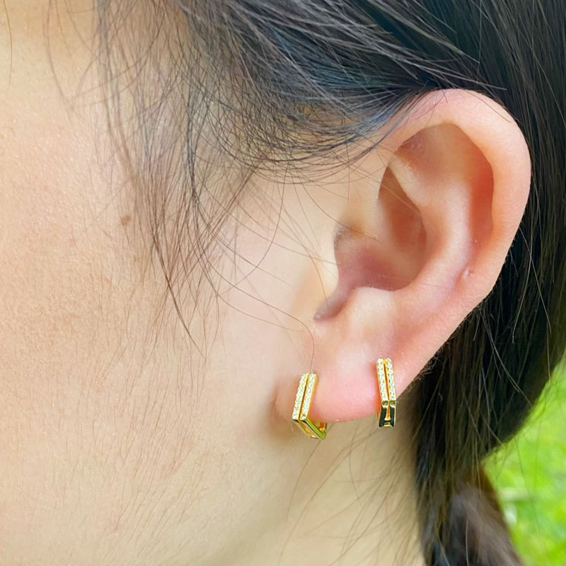 square shaped hoop earrings