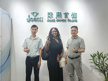 Welcoming an Australian Jewelry Retailer for a Showroom Visit